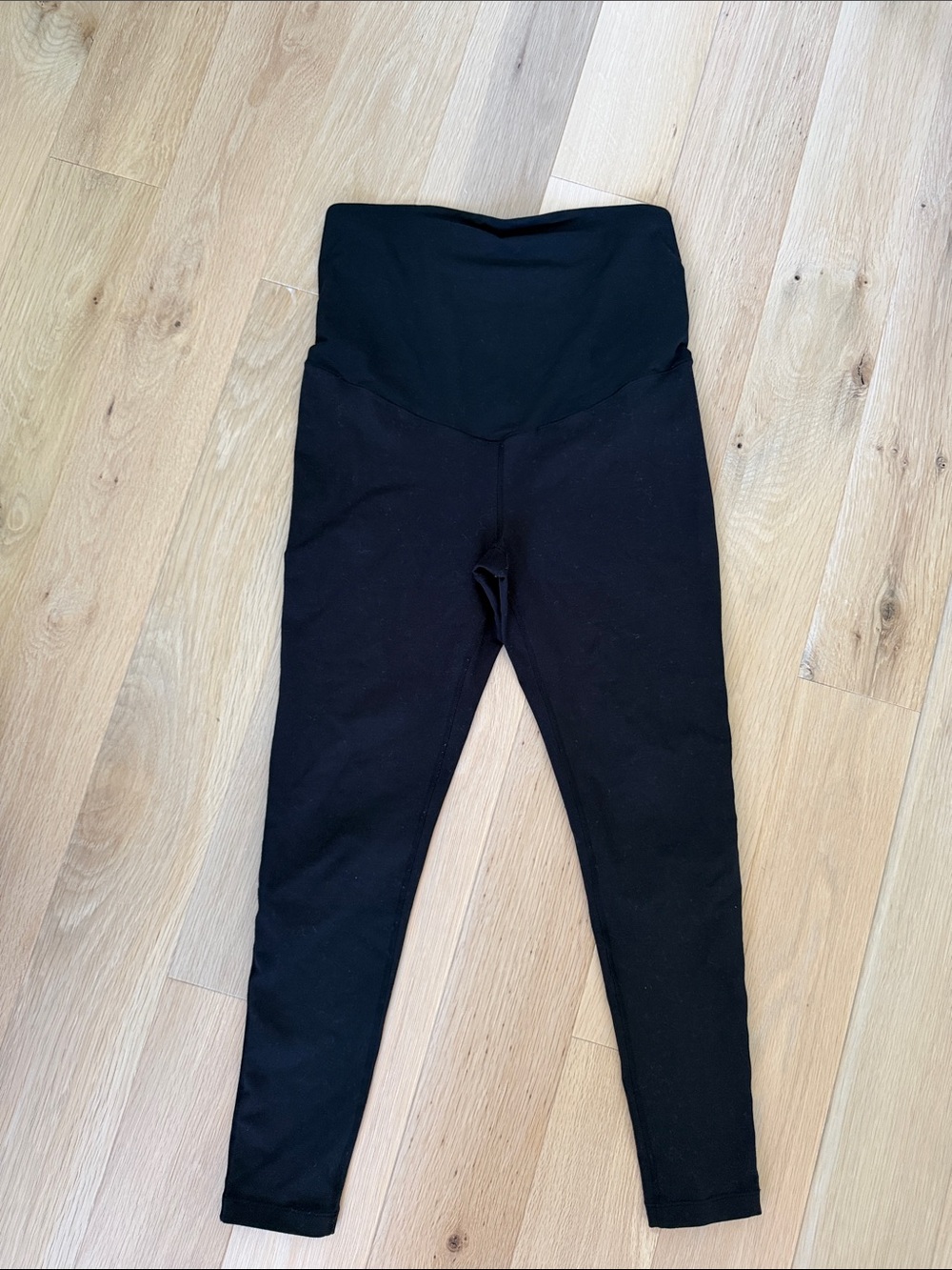 Zella black maternity leggings M 25”